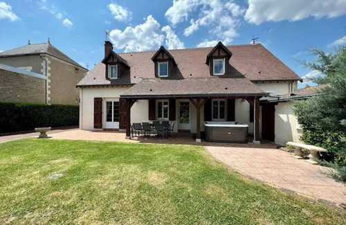 Chatillon-sur-Cher House | Gîte La Bourrelière Avec Spa & Clim Proche Beauval