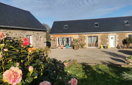 Plouigneau Cottage | Gîte La Chouette Hermine à Moins de 17 Min. des Plages de Locquirec