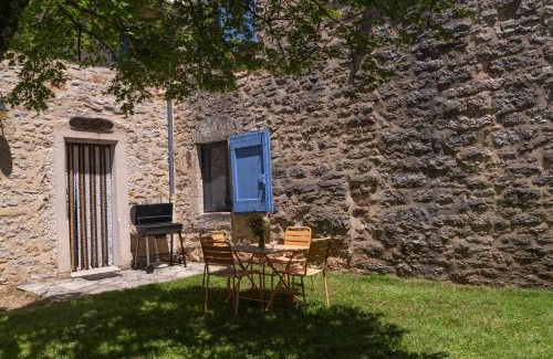 Saint-Georges-de-Levejac House | Gîte La Cazelle 4/6 personnes du Presbytère