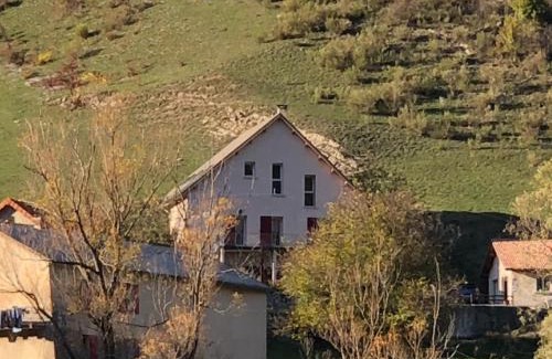 Chateauneuf-d'Oze Apartment | Gîte "Le Drouzet"