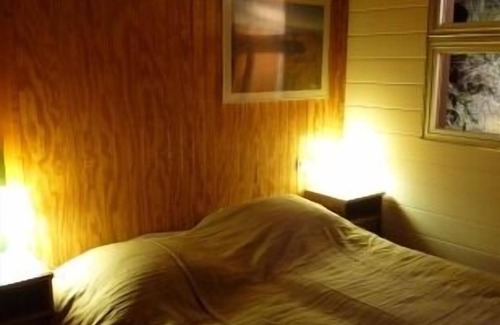 Loubeyrat Cottage | Gîte Le Gîte de l'Etang for 4 people