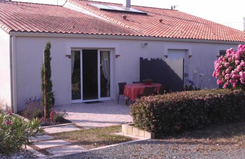 Mouchamps House | Gîte le logis