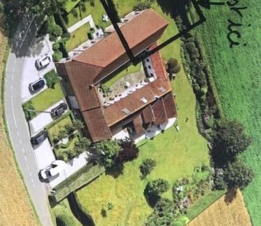 Pecq House | Gîte Le petit paradis Esquelmes