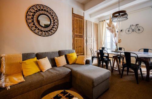 Tournon-sur-Rhone Bed & Breakfast | Gîte le pied du géant - Local sécurisé pour les vélos
