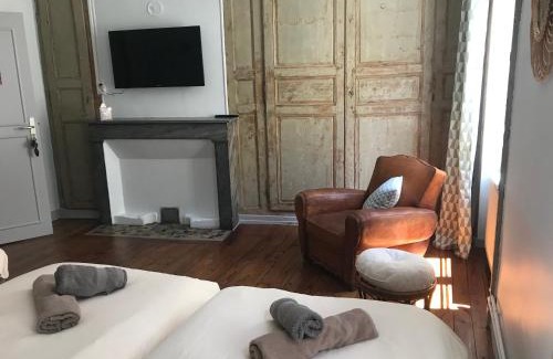 Tournon-sur-Rhone Bed & Breakfast | Gîte le pied du géant - Local sécurisé pour les vélos