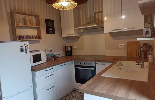 Savignac-de-Miremont House | Gîte les acacias 4/6p classified 3 stars renovated 2016 ideal for families, retirees