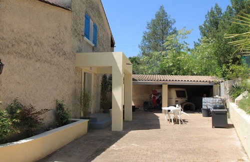Laroque Apartment | Gîte les iris à la porte des Cévennes near montpellier