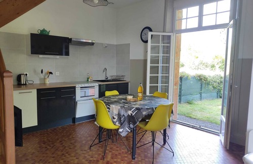 Lison House | Gîte Les Trois Pommes, Normandy
