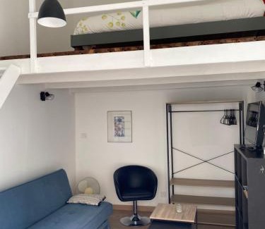 Aubignan Apartment | Gîte Lou Sabaï au pied des dentelles de Montmirail, piscine partagée