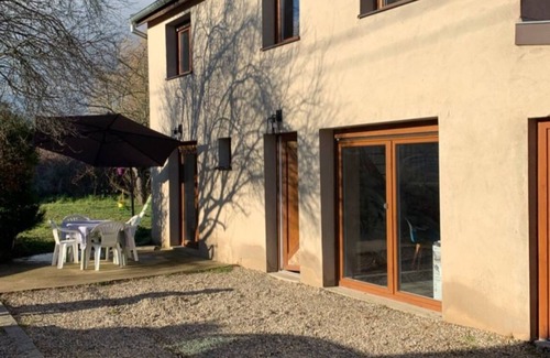 Chatenois House | Gîte Magnolia châtenois (detached house 80 m2 with private garden)