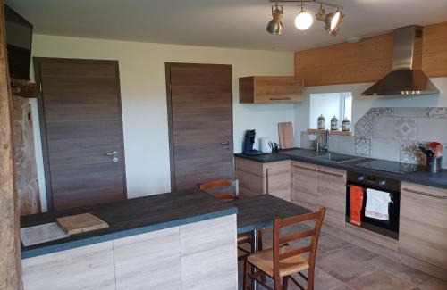 Fay-en-Montagne House | Gîte Massatho tout confort avec jardin
