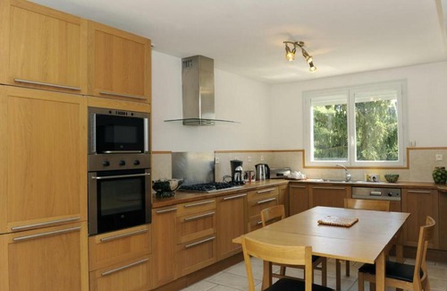 Noe-les-Mallets House | Gîte Noé-les-Mallets, 5 pièces, 8 personnes - FR-1-543-203
