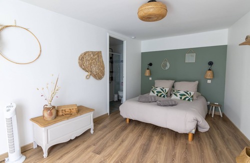 Les Ulmes Apartment | Gîte Racines - Appt avec terrasse