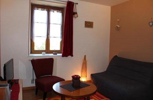 Ouroux-en-Morvan House | Gîte Savauldetour