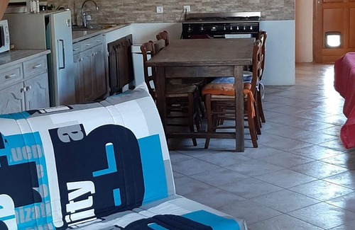 Saint-Symphorien-de-Lay House | Gîte Soprano 4 à 6 Personnes, Pleine Campagne, Fibre, Promenades Ânes