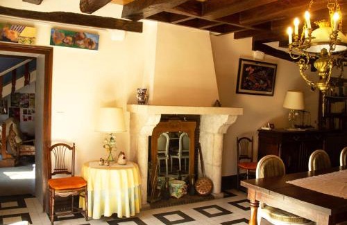 Tavers House | Gîte spacieux au cœur du Val de Loire, entre Orléans et Blois, avec jardin, cour fermée et BBQ ! - FR-1-590-106