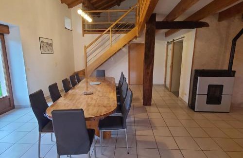 Harsault House | Gîte spacieux avec terrasse, confort moderne dans un cadre verdoyant et propice aux balades. - FR-1-589-79