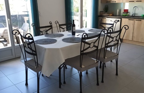 Saint-Ciers-dAbzac House | Gîte T3 65m² enclosed garden, free parking - Near Libourne/Saint Emilion