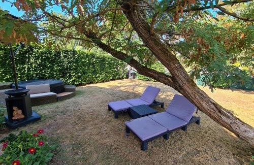Ouzouer-sur-Loire House | Gîte tout confort avec jacuzzi, proche Loire et forêt d'Orléans, idéal pour séjours nature et détente - FR-1-590-253
