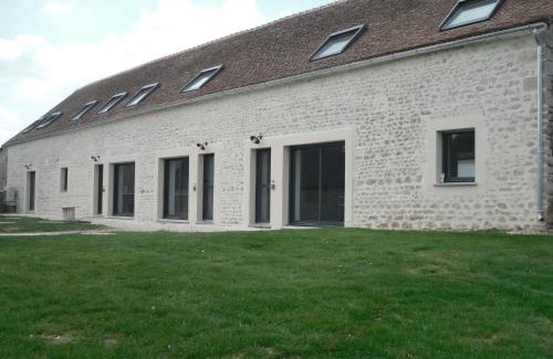 Moutiers House | Gîtes contemporains et rénovés avec jardin, terrasse et parking à Moutiers en Beauce - FR-1-581-125