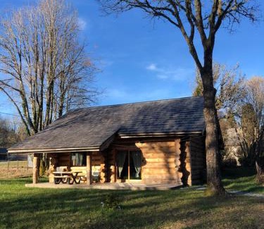 Faux-la-Montagne Ski Chalet | Gîtes en rondins de Vassivière - Les Fustes de Plazanet