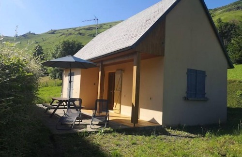 Saint-Paul-de-Salers House | Gîtes Entre Salers et le puy Mary Dans le Cantal