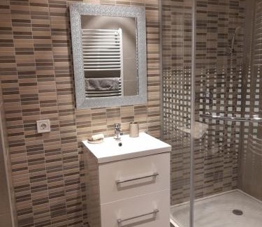 Komlo Apartment | Götzer Apartman
