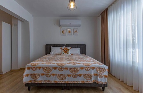 Lara Villa | Güneş Villa Bahçe Katı