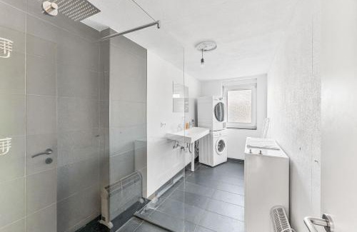Nuertingen House | GÜNSTIGES Haus für Monteure in Nürtingen Parkplatz, WiFi, Smart TV, Waschmaschine