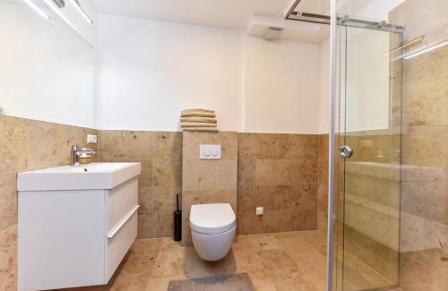 Juodkrante Apartment | Gėlių terasos - studija su balkonu