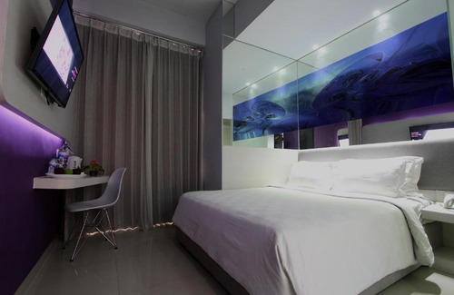 Gubeng Hotel | G Suites Hotel by AMITHYA