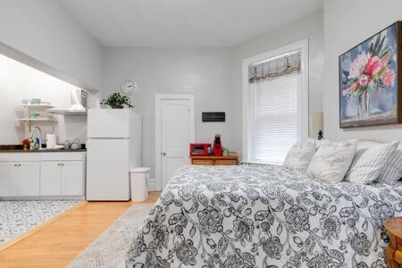 Fan District House | G2 CENTRAL LOCATION museums FREE PARKING