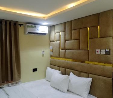 Surulere Hotel | Gab Hotel and Lounge