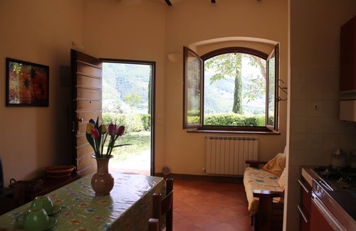 Precetto Apartment | GABBIO: Two-room apartment in farmhouse with swimming pool, Marmore Falls