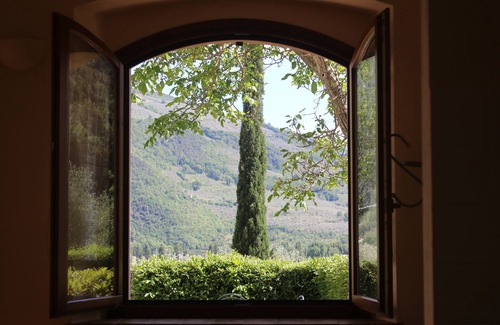 Precetto Apartment | GABBIO: Two-room apartment in farmhouse with swimming pool, Marmore Falls