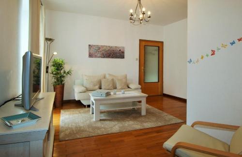 Rachtig Apartment | Gaestehaus Kön - Fewo Farfalle