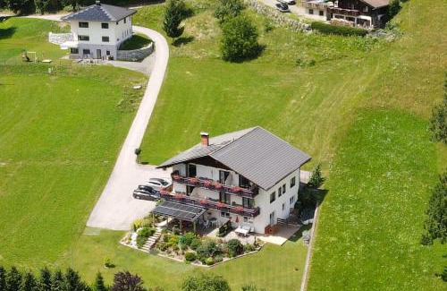 Kotschach-Mauthen Apartment | Gailtal Panorama