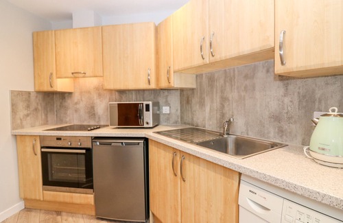 Ballater Cottage | GAIRNLEA COTTAGE, family friendly, with open fire in Ballater