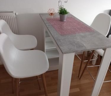 Virovitica Apartment | Gajeva Rooms - Malmö apartment SELF CHECK-IN