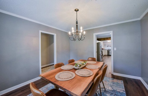 Northport House | Game Day Cottage- 3.2 miles to UA- Fenced in yard