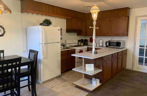 Fairfield Apartment | Game Room Sleeps 6 & 2 mi to Ski Liberty