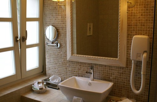 Aristi Hotel | Gamila Rocks Mountain Hotel