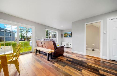 Old Orchard Beach Apartment | Gaming Retreat in Old Orchard Beach