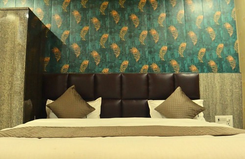 Allahabad Hotel | GANGA RIVERFRONT ROOMS AND BANQUET