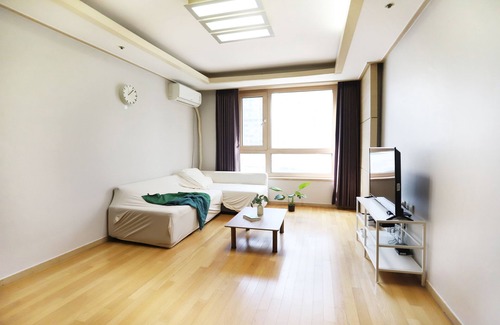 Yeoksam Apartment | ★Gangnam Station 2 minutes★2Bdr 2Bath★Full Options