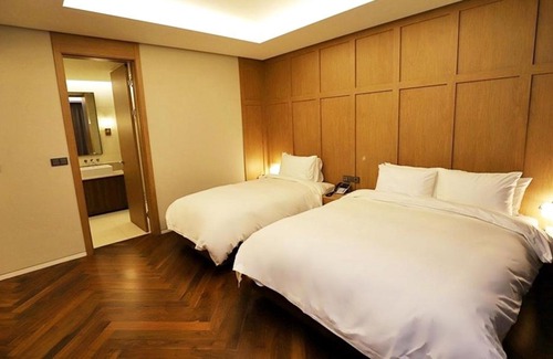 Gyo-dong Hotel | Gangneung Grey Hotel