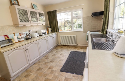 Ardnatrush Cottage | GAP OF DUNLOE, family friendly in Beaufort, County Kerry
