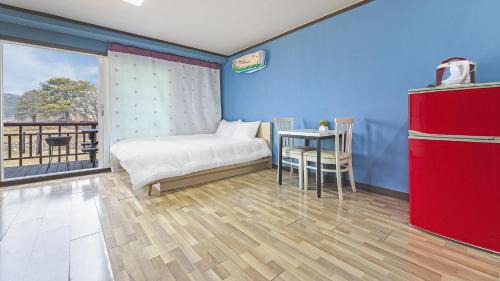 Oeseo House | Gapyeong Dochi Vill Pension