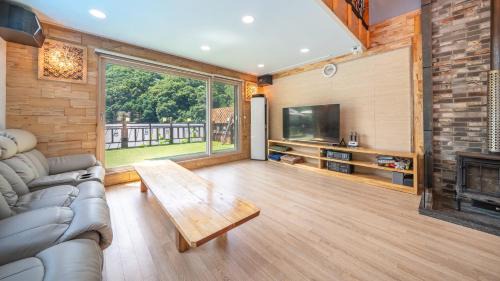 Buk House | Gapyeong PangPang Pension