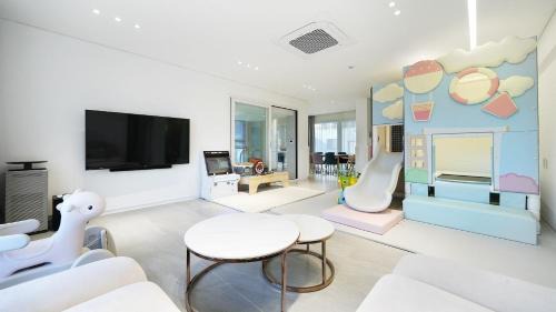 Sang House | Gapyeong Pinetree Kids Pool Villa